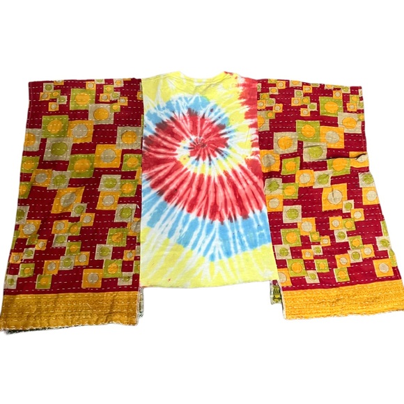 Grateful Dead Boho Upcycled T-shirt with Kantha Sleeves Size XL - Picture 4 of 6